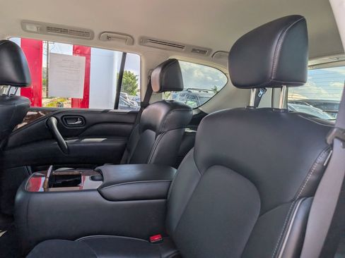 Used 2019 INFINITI QX80 Luxe AWD/4WD image 8