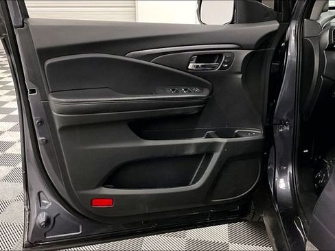 Used 2022 Honda Pilot Special Edition image 18