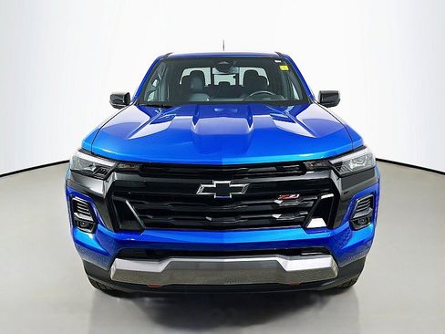 Used 2024 Chevrolet Colorado Z71 w/ Z71 Convenience Package 2 AWD/4WD image 2