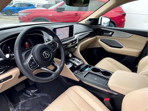 Used 2025 Acura MDX SH-AWD w/ Technology Package image 12