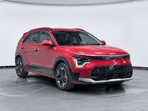 Used 2023 Kia Niro Wave FWD image 4