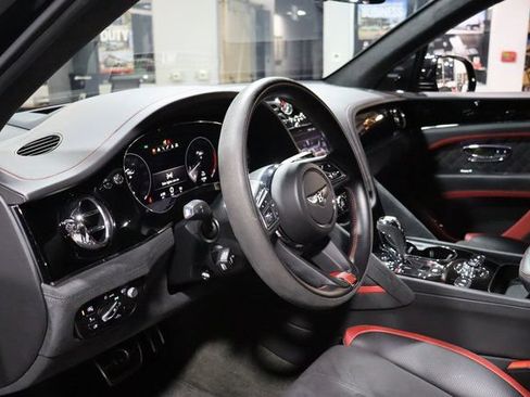 Used 2021 Bentley Bentayga Speed AWD/4WD image 30