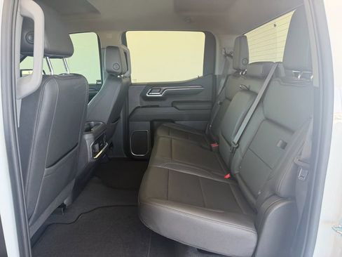 Used 2023 GMC Sierra 1500 SLT w/ SLT Premium Package image 17