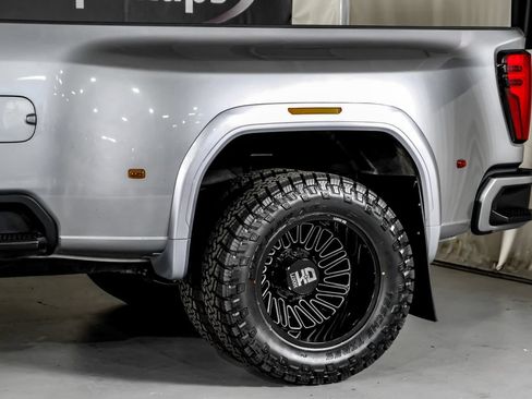 Used 2025 GMC Sierra 3500 Denali w/ Denali Reserve Package AWD/4WD image 14