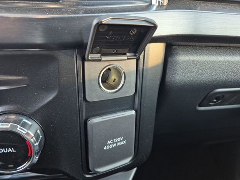 New 2026 Ford F250 Lariat w/ Black Appearance Package image 29