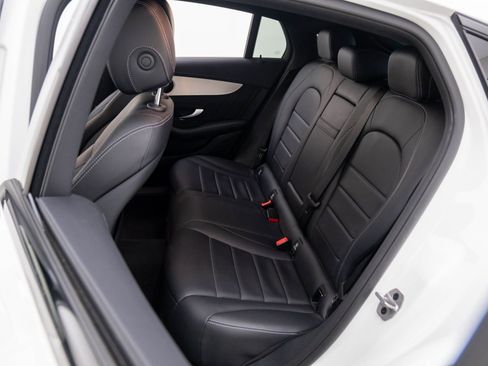 Used 2023 Mercedes-Benz GLC 300 4MATIC Coupe image 17