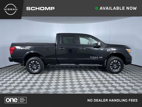 Used 2017 Nissan Titan PRO-4X w/ Pro-4x Convenience Package AWD/4WD image 1