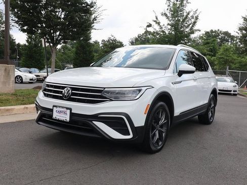 Used 2022 Volkswagen Tiguan SE image 14