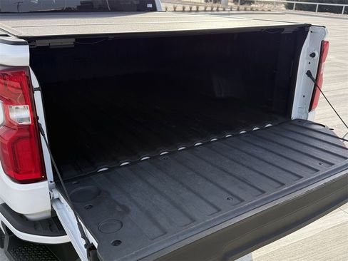 Used 2021 Chevrolet Silverado 1500 RST w/ Bed Protection Package image 26