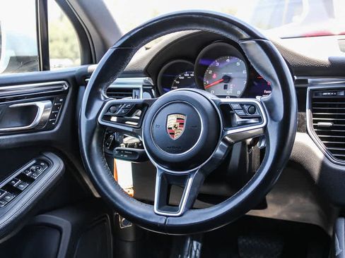Used 2018 Porsche Macan S AWD/4WD image 16
