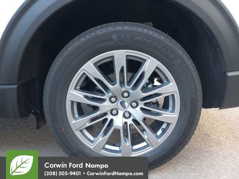 New 2025 Ford Explorer Active w/ Active Comfort Package image 30