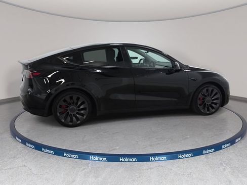 Used 2024 Tesla Model Y Performance AWD/4WD image 5