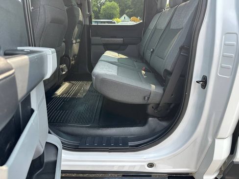 Used 2023 Ford F250 XLT w/ Snow Plow Prep Package AWD/4WD image 39