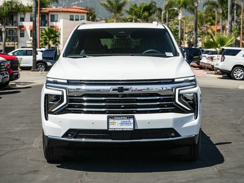 New 2026 Chevrolet Suburban LT w/ Comfort Package AWD/4WD image 2