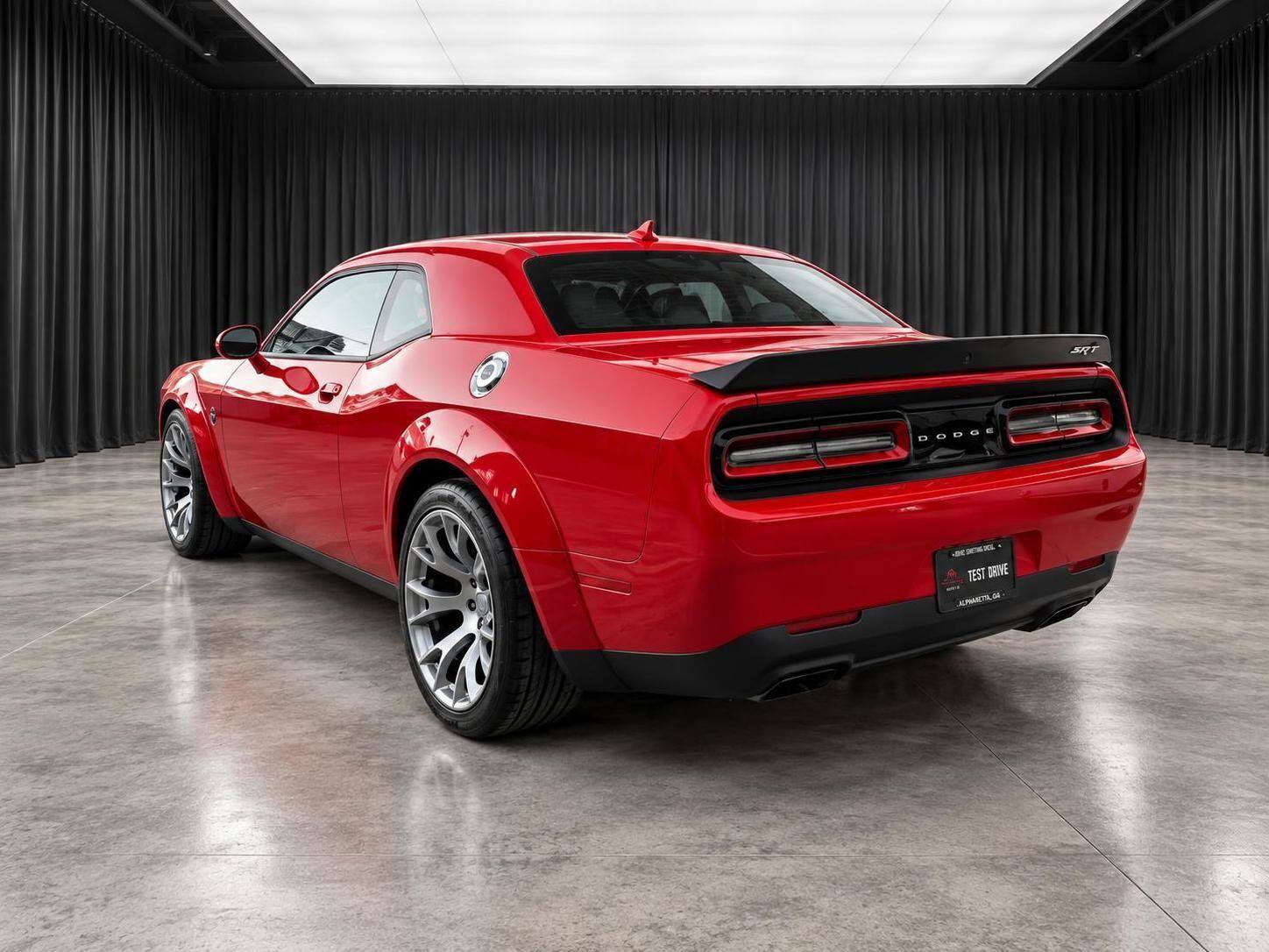 Used 2022 Dodge Challenger SRT Hellcat RWD image 5