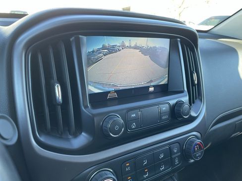 Used 2022 GMC Canyon AT4 w/ Trailering Package image 17