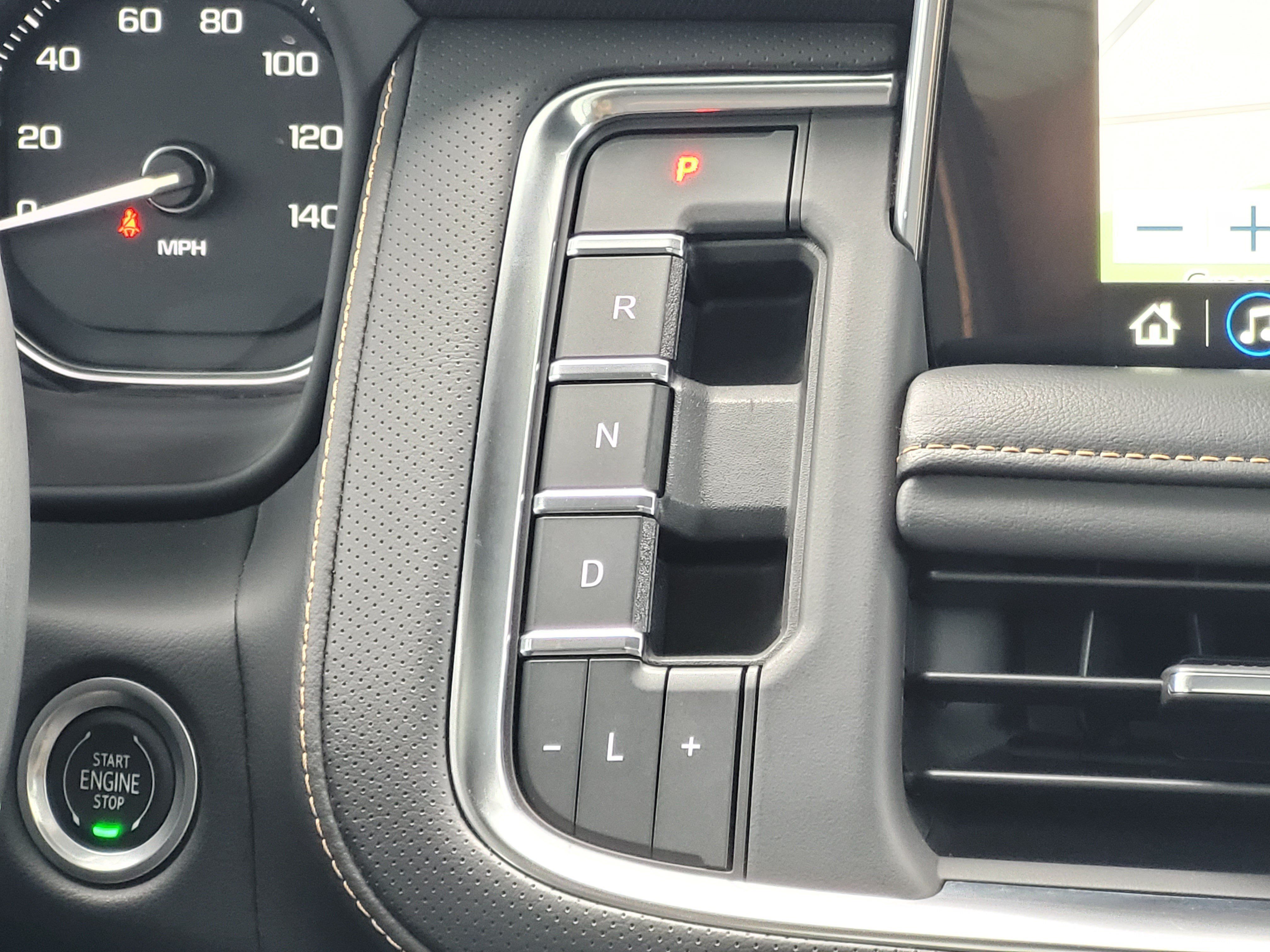 Used 2021 GMC Yukon XL AT4 w/ Rear Media and Nav Package AWD/4WD image 17