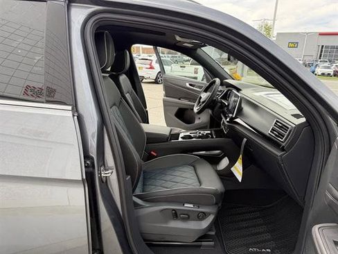New 2025 Volkswagen Atlas Cross Sport SEL Premium R-Line image 22