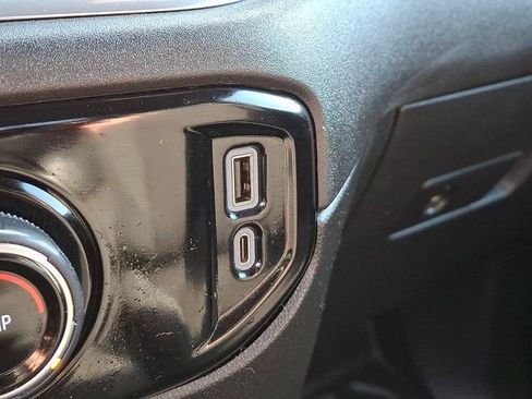 Used 2024 Chevrolet Silverado 2500 LT AWD/4WD image 24