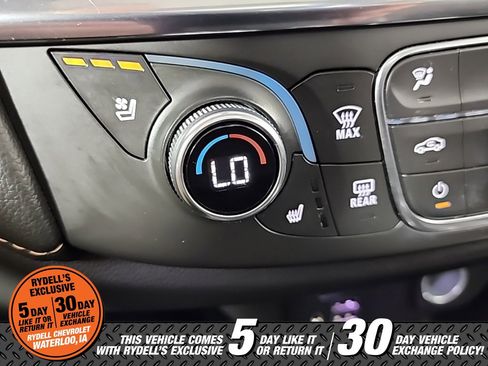 Certified 2021 Chevrolet Traverse Premier w/ LPO, Floor Liner Package image 38