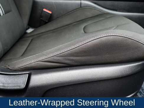 Used 2021 Hyundai Elantra SEL w/ Convenience Package image 16