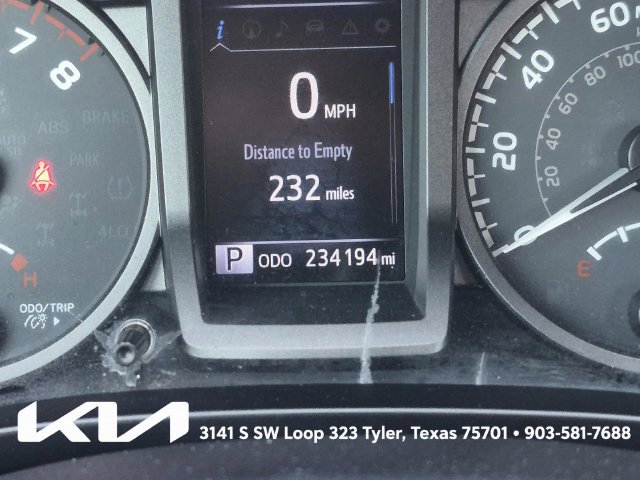 Used 2016 Toyota Tacoma TRD Off-Road w/ Towing Package AWD/4WD image 29