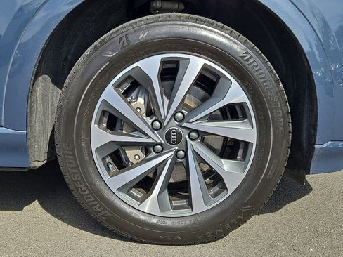 Used 2025 Audi Q6 e-tron Premium Plus image 8