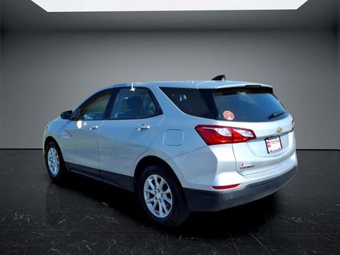 Used 2019 Chevrolet Equinox LS FWD image 6