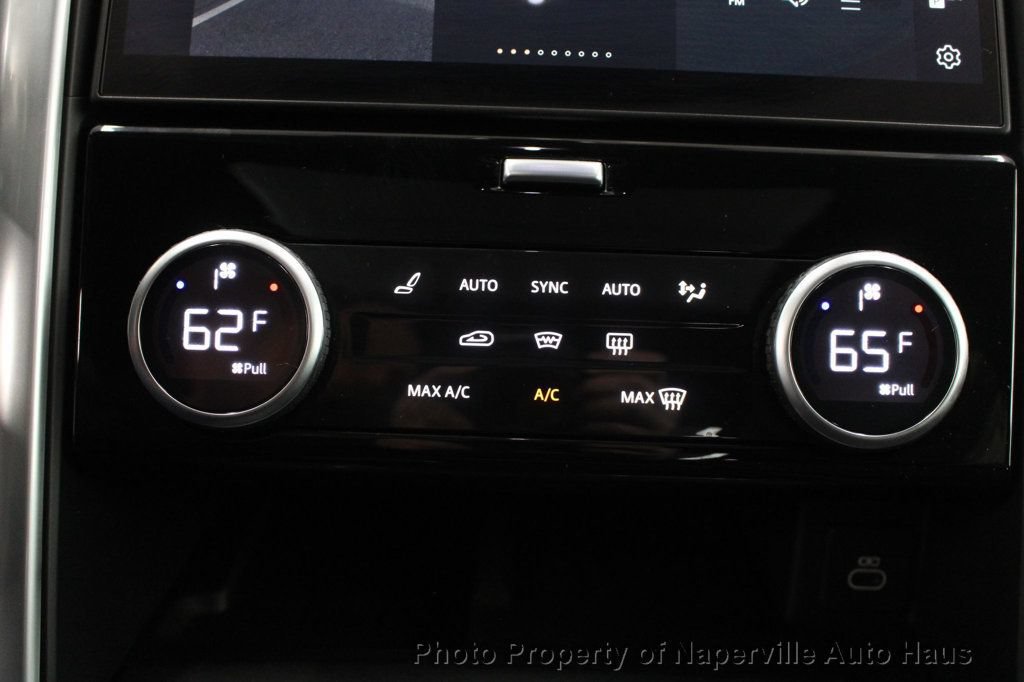 Used 2025 Land Rover Discovery Dynamic SE AWD/4WD image 27