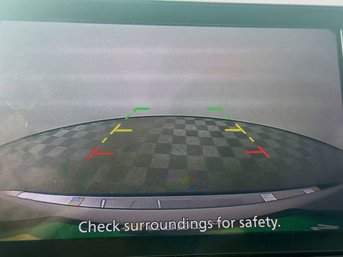 Used 2023 Nissan Rogue SV image 19