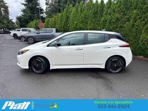 Used 2025 Nissan Leaf SV Plus FWD image 4