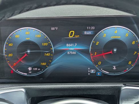 Used 2022 Mercedes-Benz GLB 250 4MATIC image 25