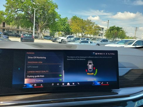 Used 2025 BMW X6 xDrive40i image 31