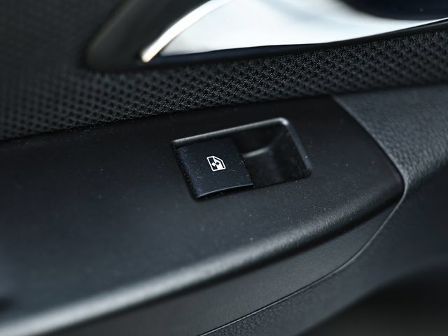 Used 2015 Chevrolet Cruze LT FWD image 23
