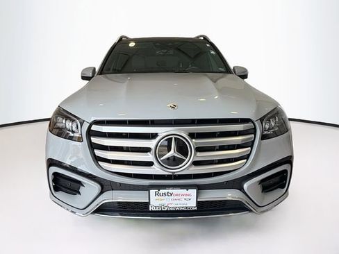 Used 2024 Mercedes-Benz GLS 450 4MATIC image 2