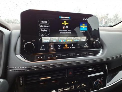 Used 2023 Nissan Rogue SL w/ SL Premium Package image 21