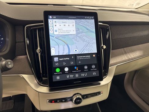 New 2026 Volvo XC90 T8 Ultra w/ Protection Package Premier image 13