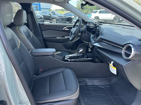 New 2026 Chevrolet Trax ACTIV w/ Driver Confidence Package FWD image 13