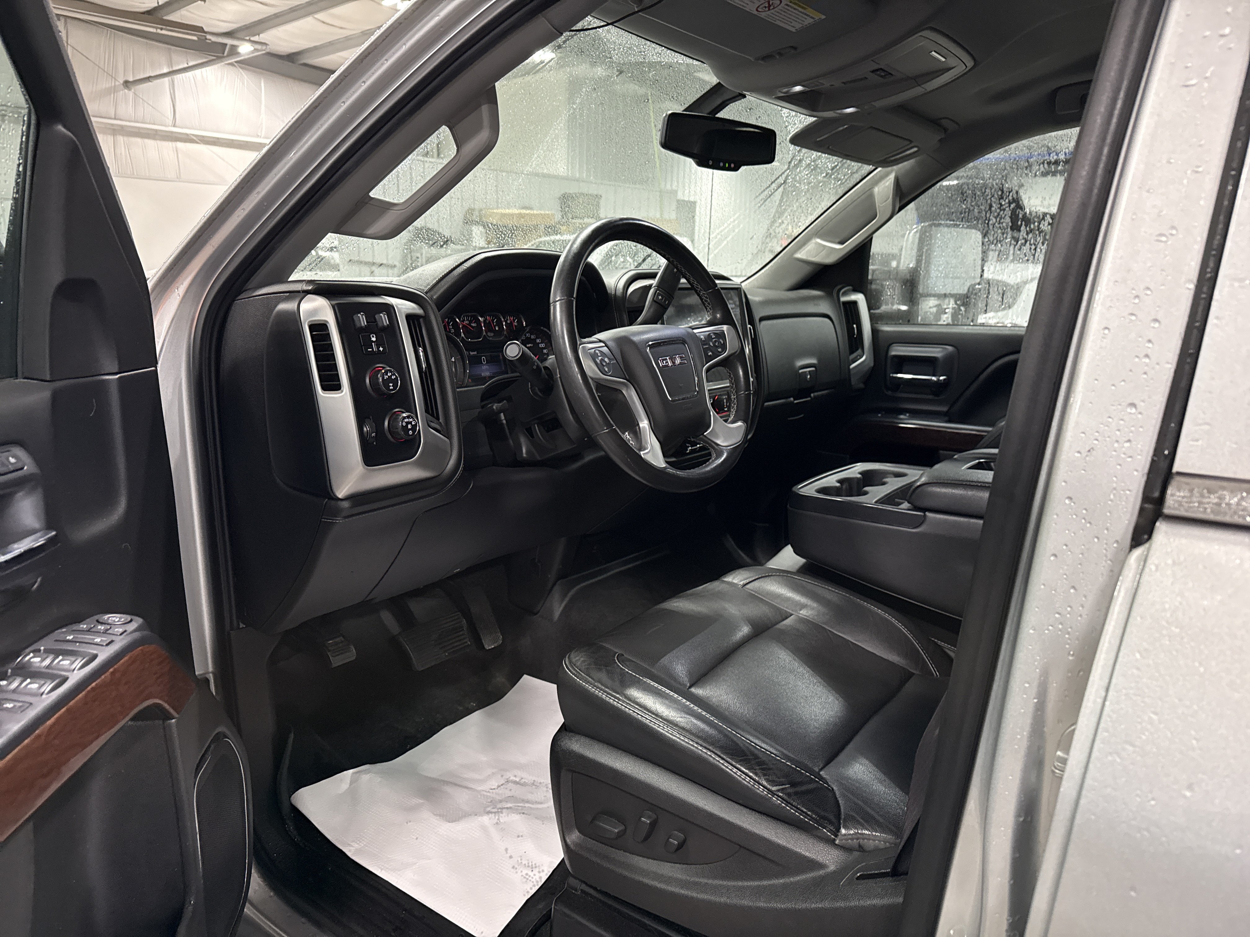 Used 2016 GMC Sierra 2500 SLT w/ Snow Plow Prep Package AWD/4WD image 7