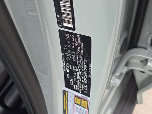 Certified 2025 Kia K4 LXS image 35