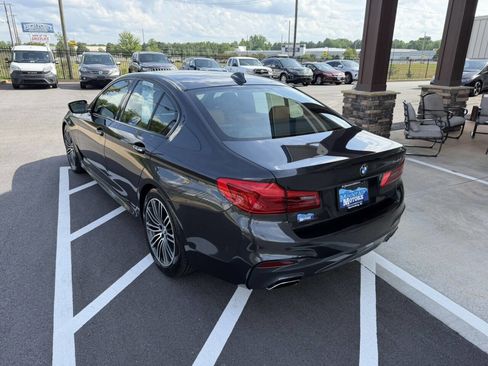 Used 2018 BMW 540i w/ M Sport Package RWD image 4