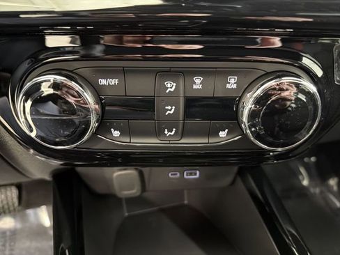 New 2026 Chevrolet Trax RS FWD image 28