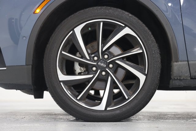 Used 2023 Lincoln Corsair Reserve w/ Equipment Group 202A AWD/4WD image 9