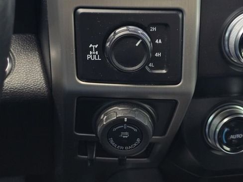 Used 2019 Ford F150 Platinum w/ Equipment Group 701A Luxury AWD/4WD image 24