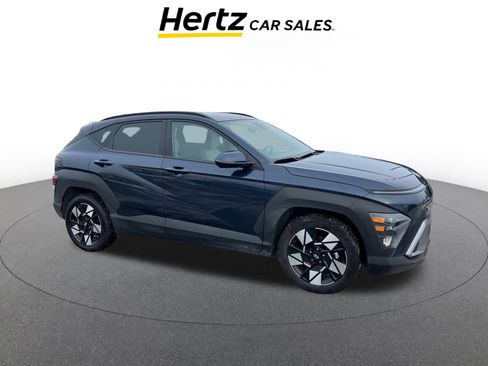 Used 2025 Hyundai Kona SEL image 1