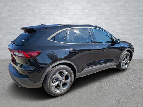 Used 2025 Ford Escape ST-Line image 5