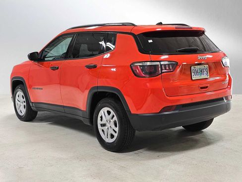 Used 2018 Jeep Compass Sport w/ Tech Group FWD image 5