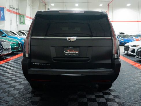 Used 2016 Cadillac Escalade ESV Platinum image 5