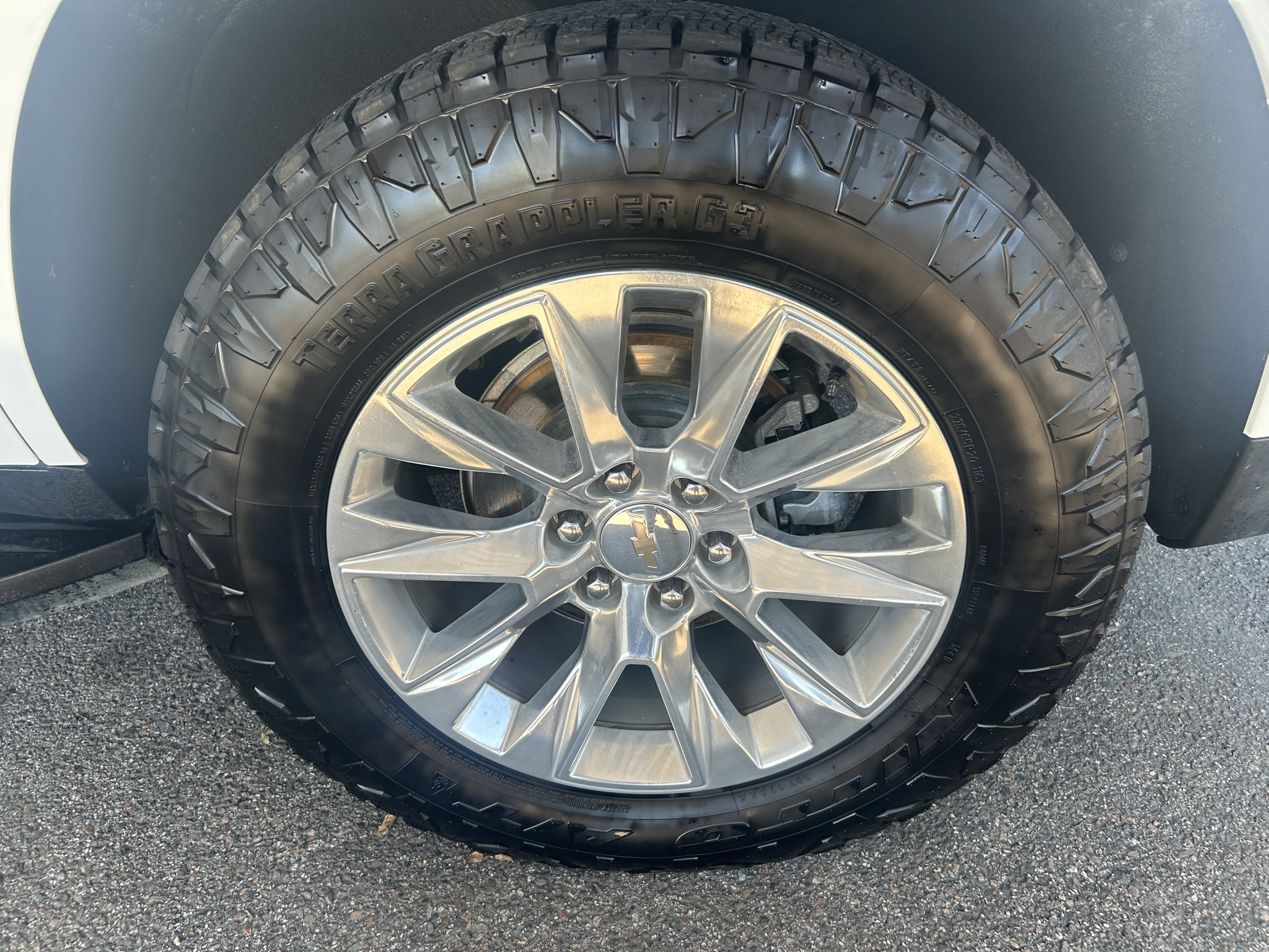 Used 2022 Chevrolet Tahoe LT w/ Luxury Package RWD image 36