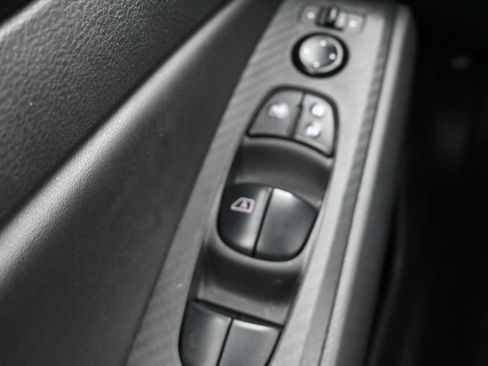 Used 2022 Nissan Altima 2.5 SV image 22